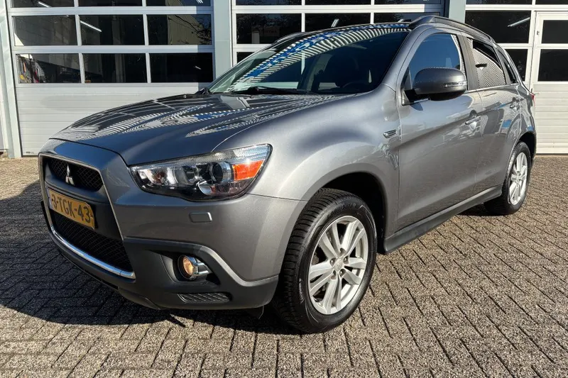 Mitsubishi ASX (2012)
