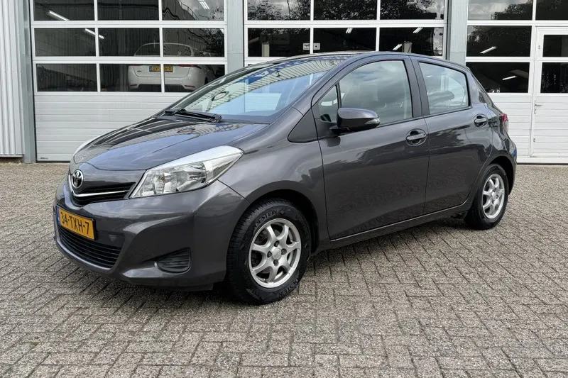 Toyota Yaris (2012)