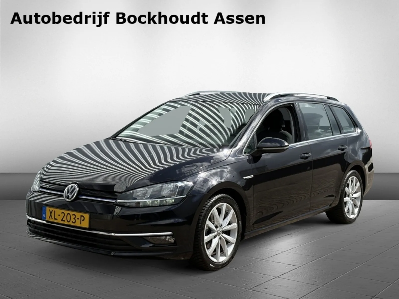 Volkswagen Golf (2019) — foto 1