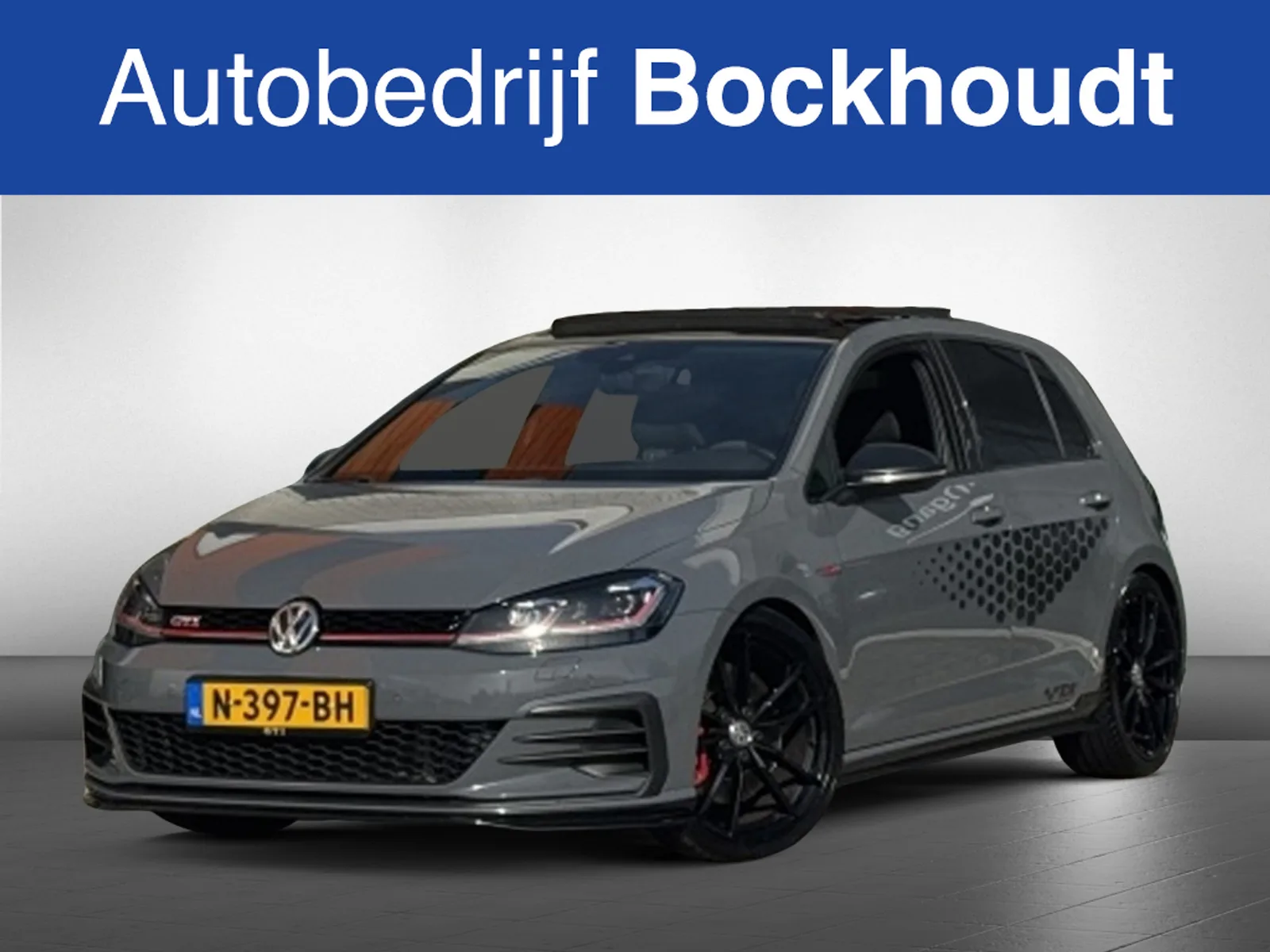 Volkswagen Golf (2019) — foto 1