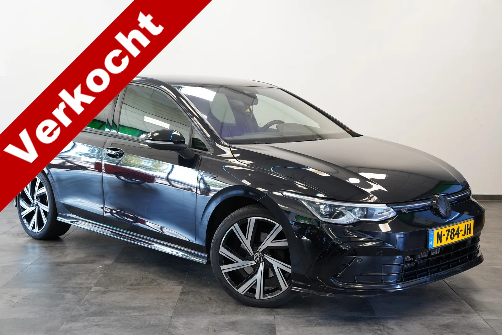 Volkswagen Golf (2021) — foto 1