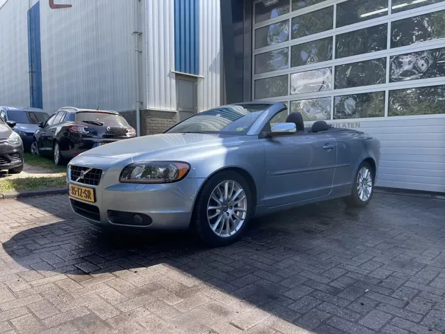 Volvo C70 (2007) — foto 1