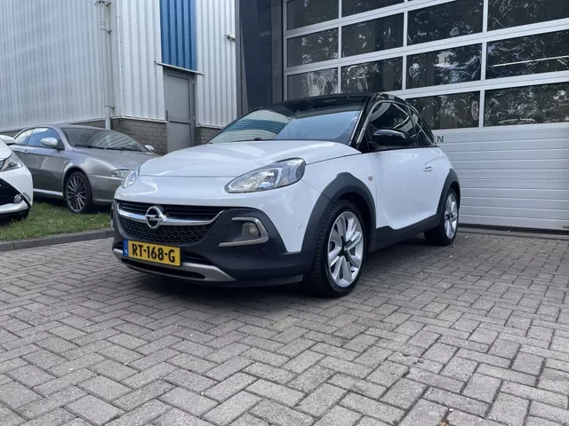 Opel Adam (2018) — foto 1