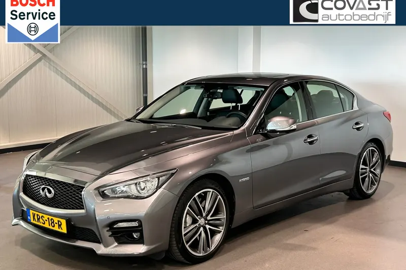 Infiniti Q50 (2015)