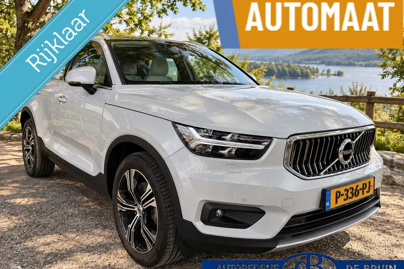 Volvo XC40 (2022)