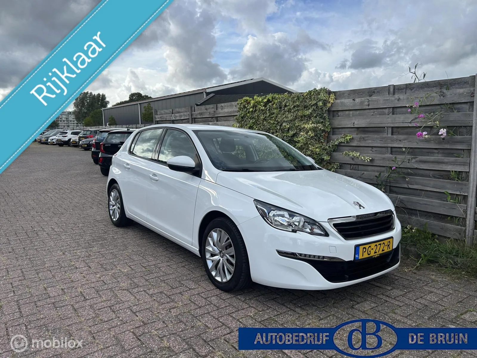 Peugeot 308 (2017) — foto 1