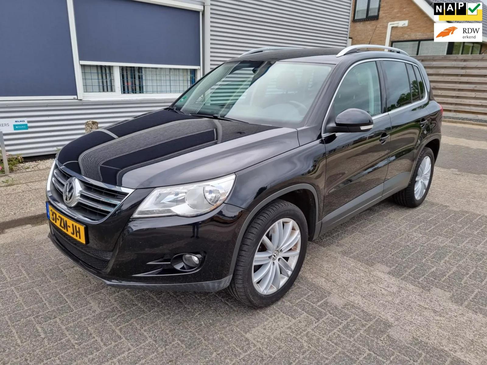 Volkswagen Tiguan (2008) — foto 1