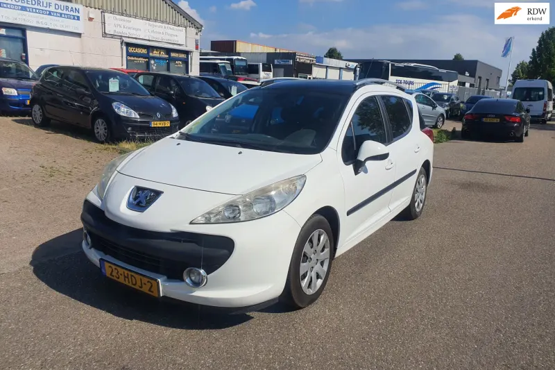 Peugeot 207 (2008)