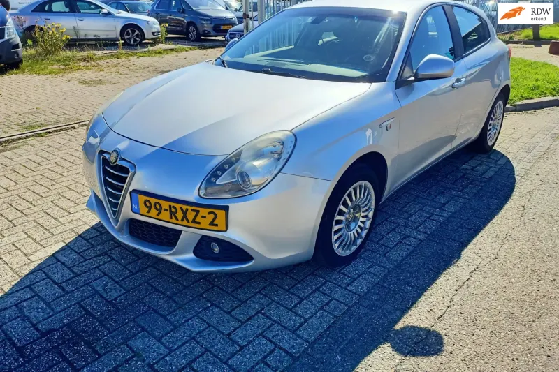 Alfa Romeo Giulietta (2011)