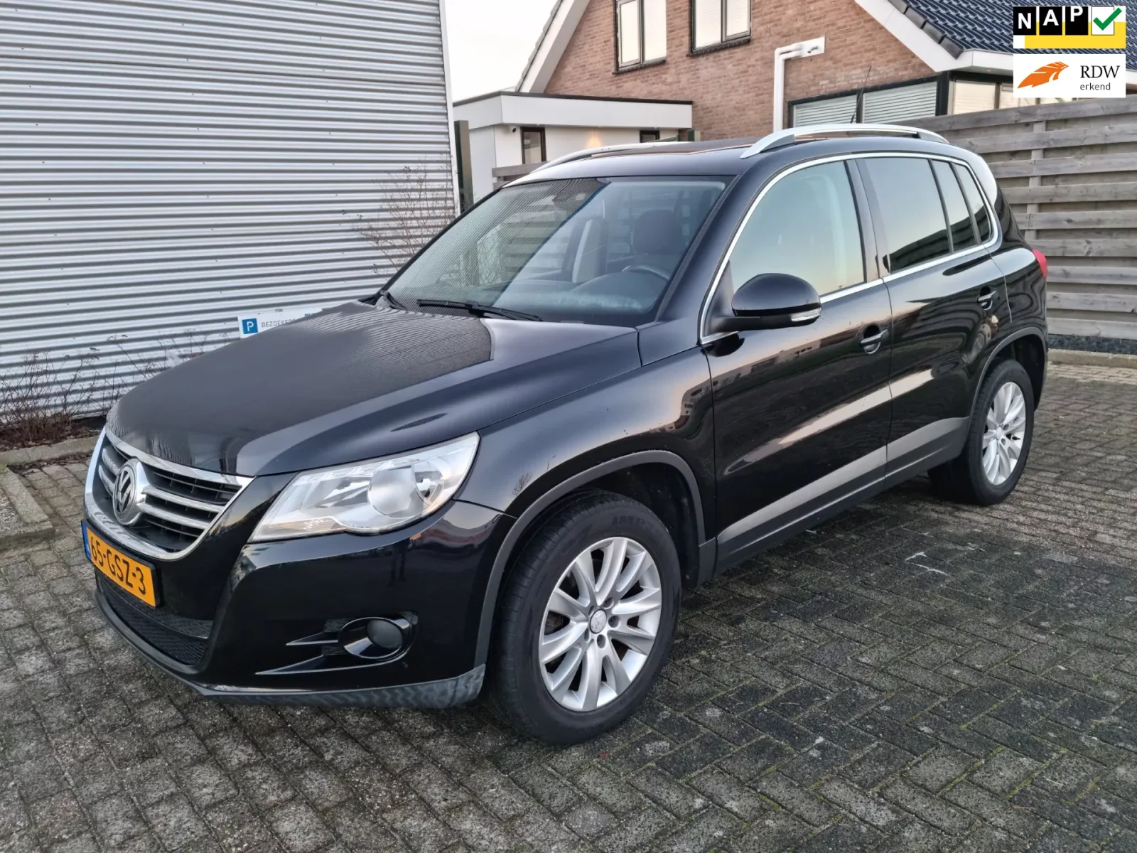 Volkswagen Tiguan (2008) — foto 1