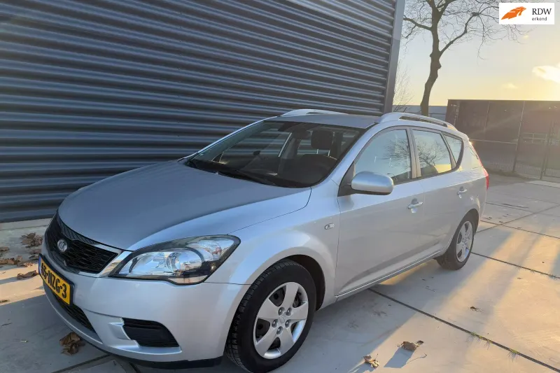 Kia Ceed (2011)