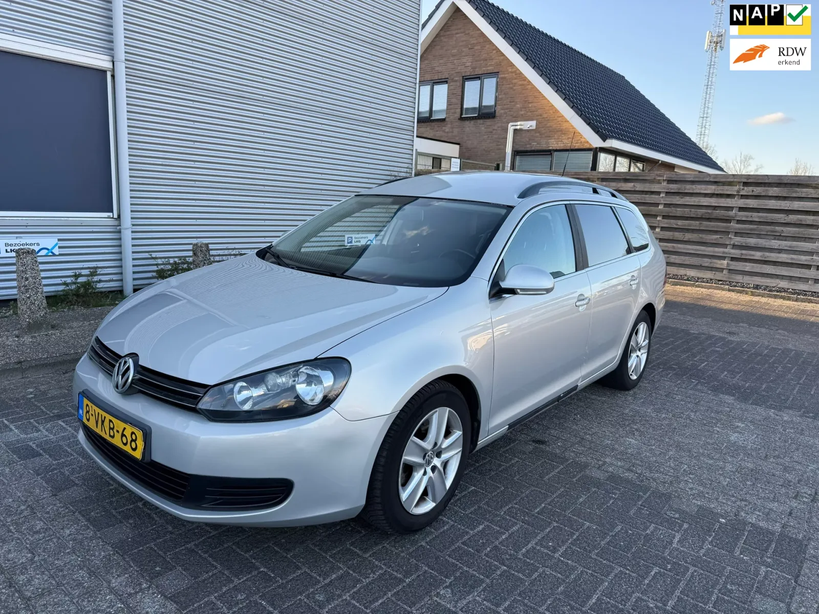 Volkswagen Golf (2010) — foto 1