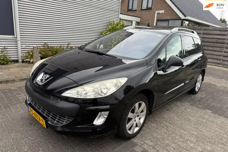 Peugeot 308 (2010)