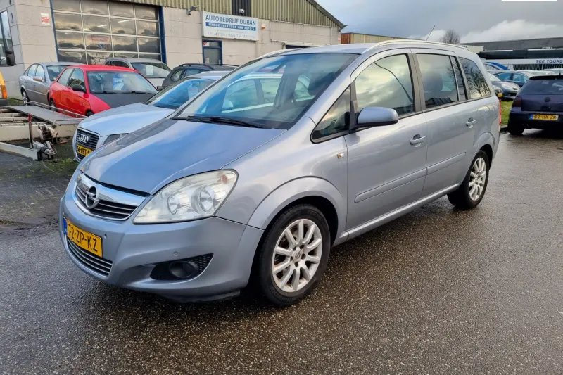 Opel Zafira (2008)
