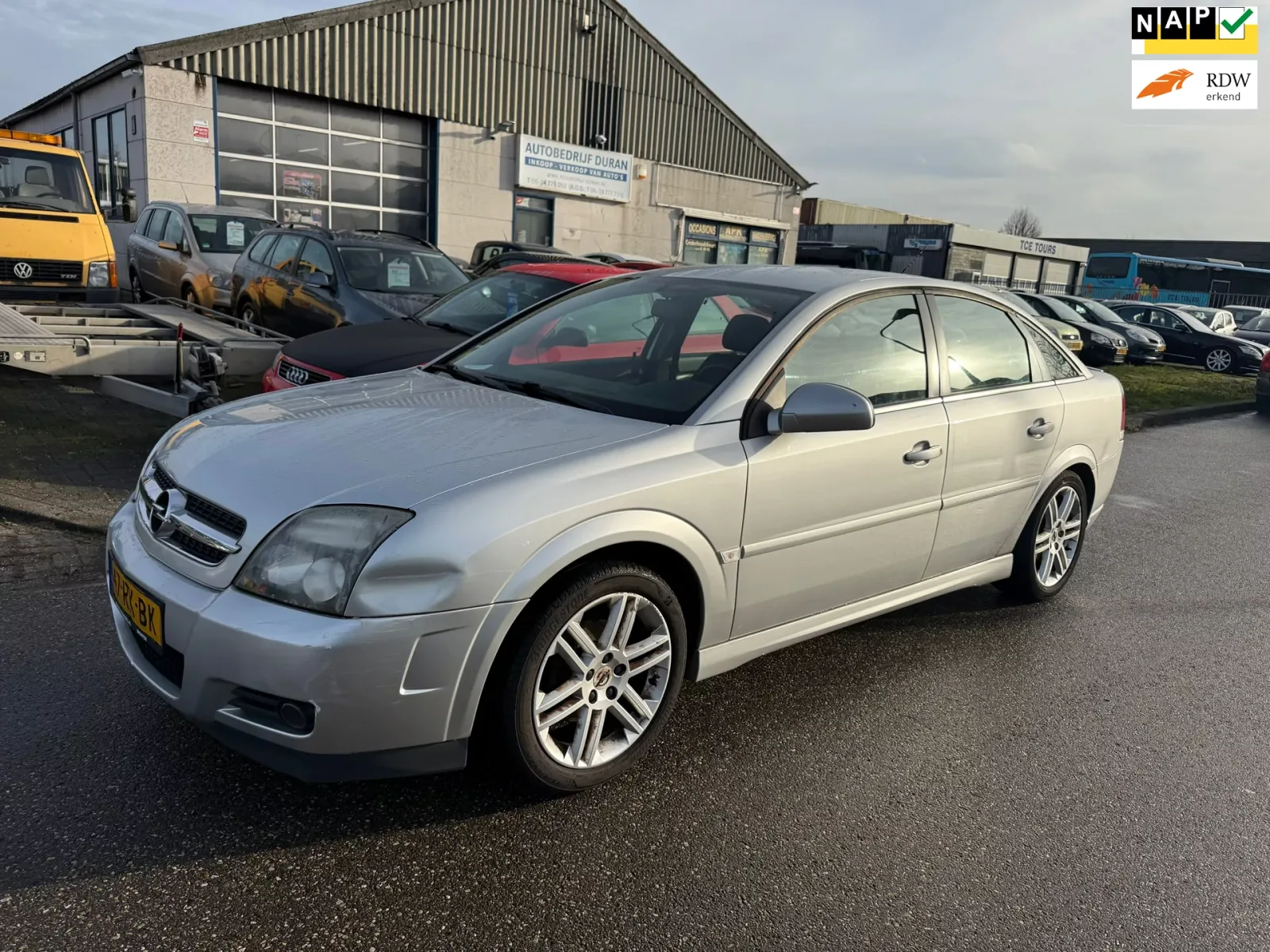 Opel Vectra (2005) — foto 1