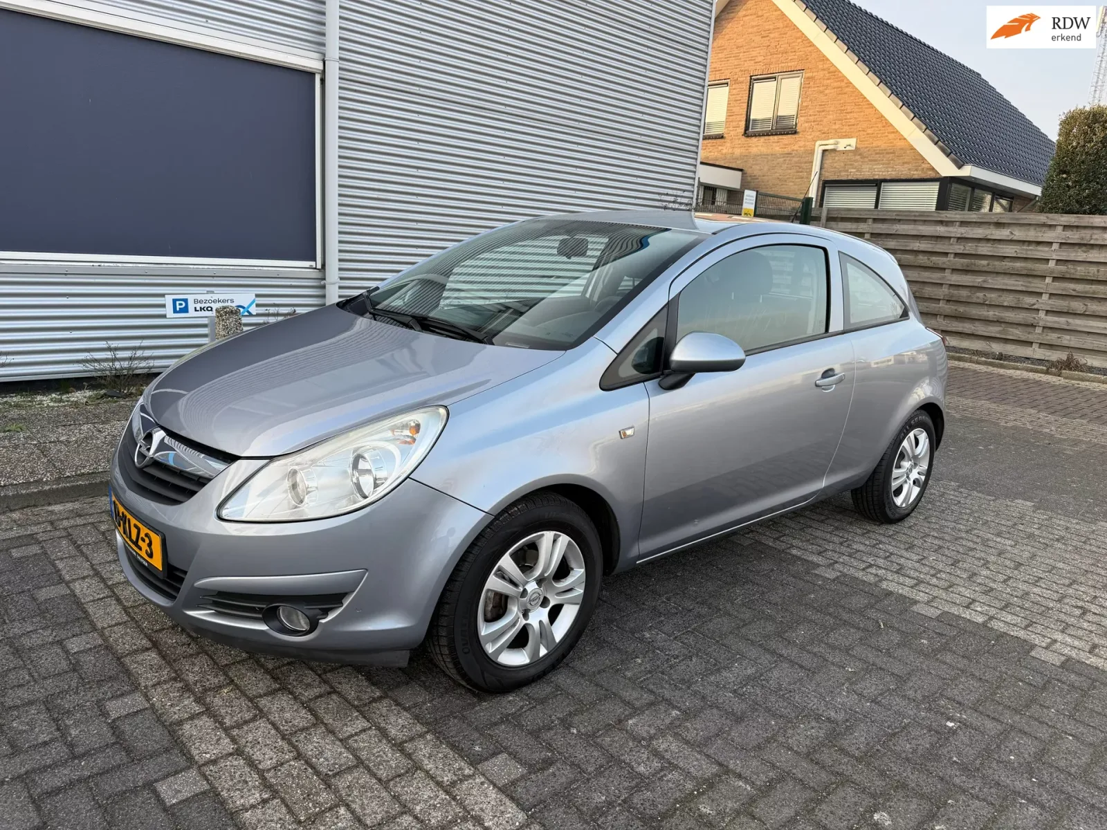 Opel Corsa (2010) — foto 1