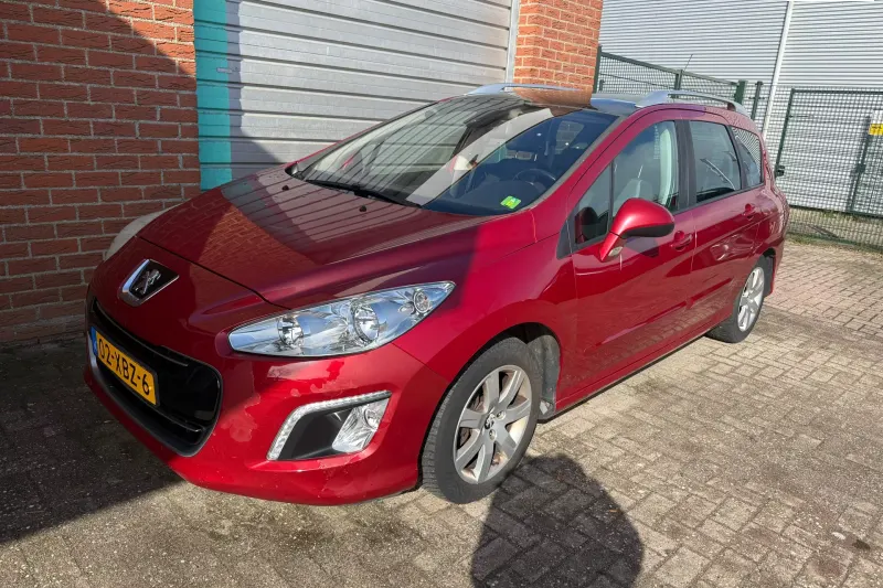Peugeot 308 (2012)