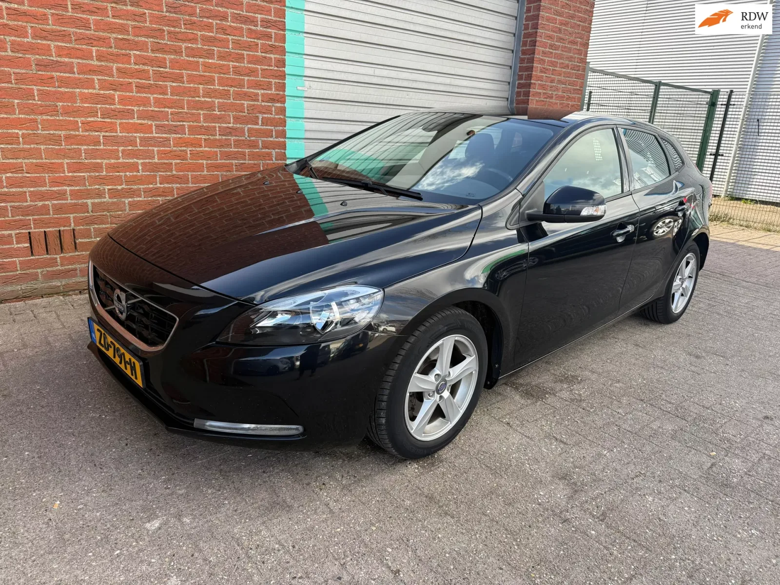 Volvo V40 (2013) — foto 1