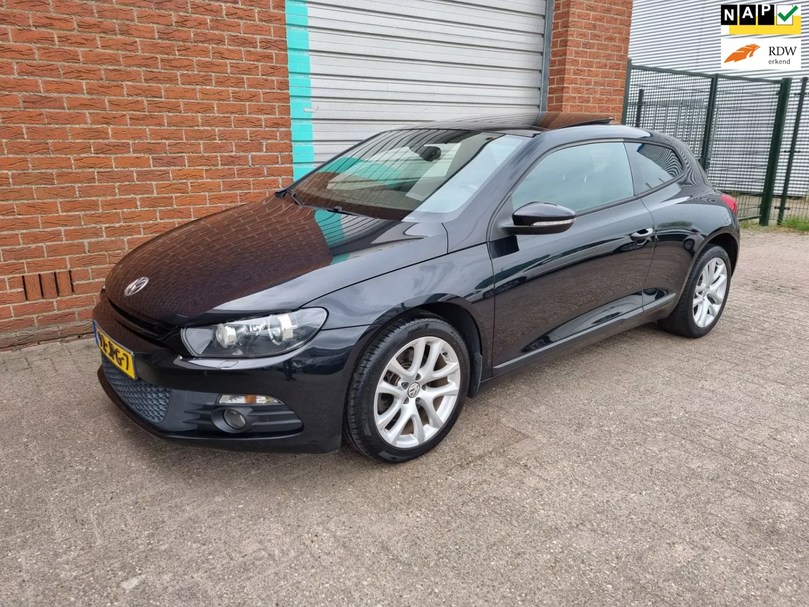 Volkswagen Scirocco (2009) — foto 1