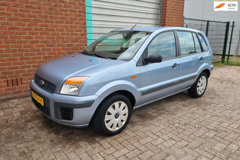Ford Fusion (2006)