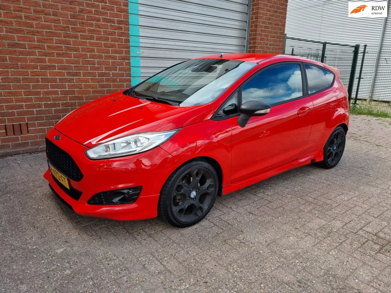 Ford Fiesta (2013) — foto 1
