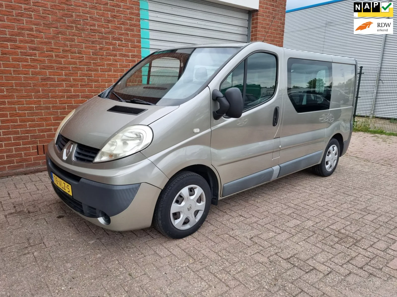 Renault Trafic (2008) — foto 1