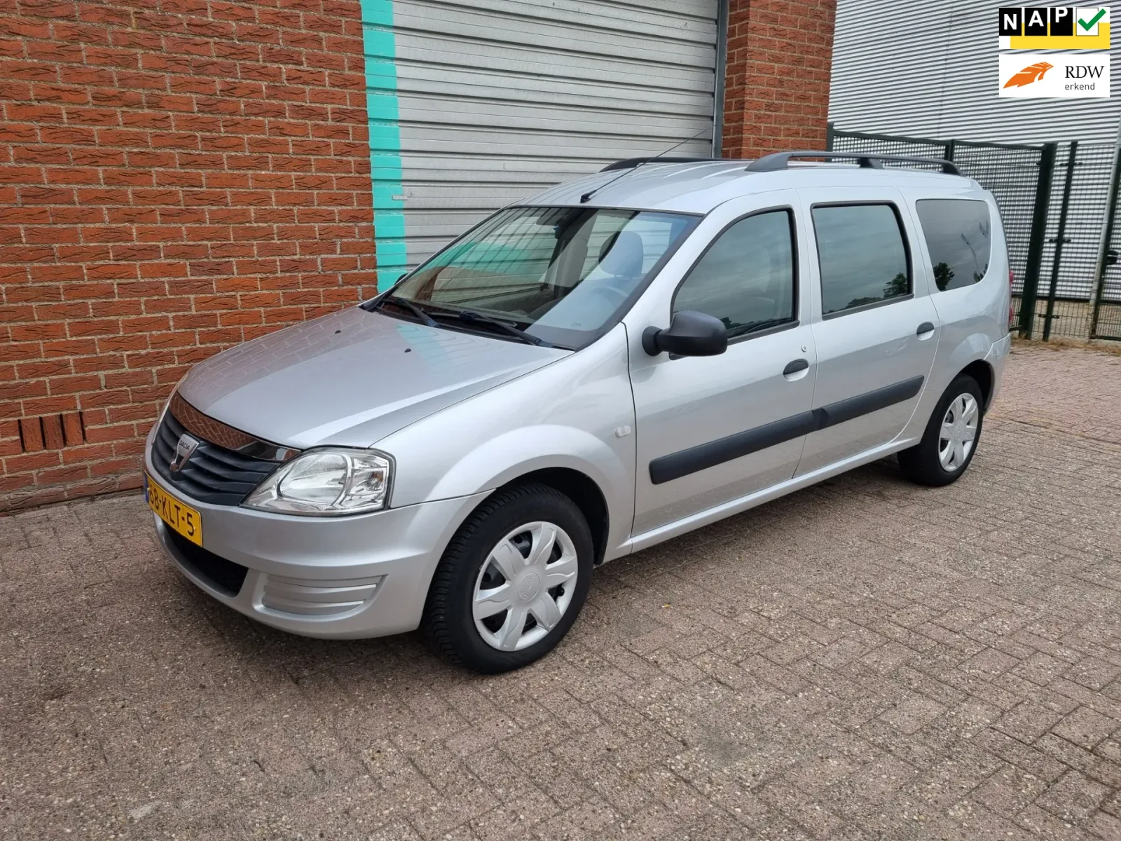 Dacia Logan MCV (2010) — foto 1