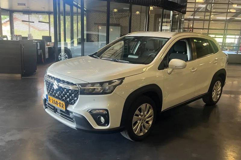 Suzuki SX4 S-Cross (2022)