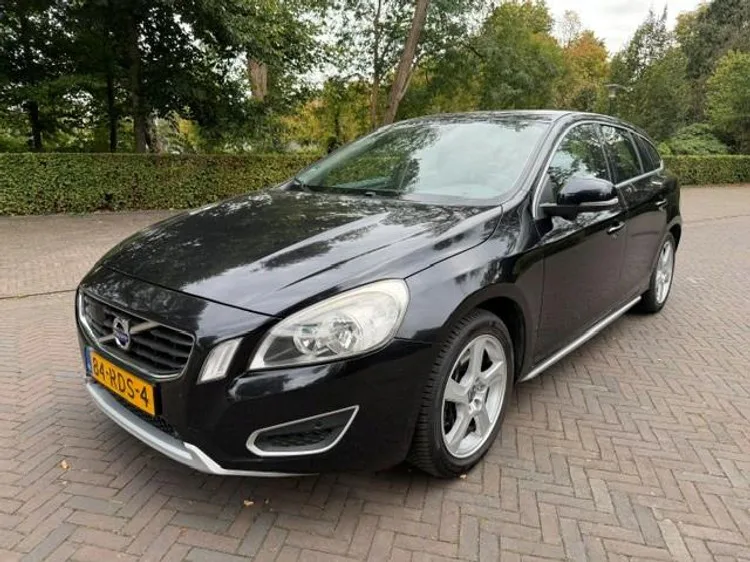 Volvo V60 (2011) — foto 1