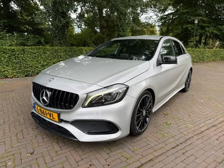 Mercedes-Benz A-Klasse (2016) — foto 1