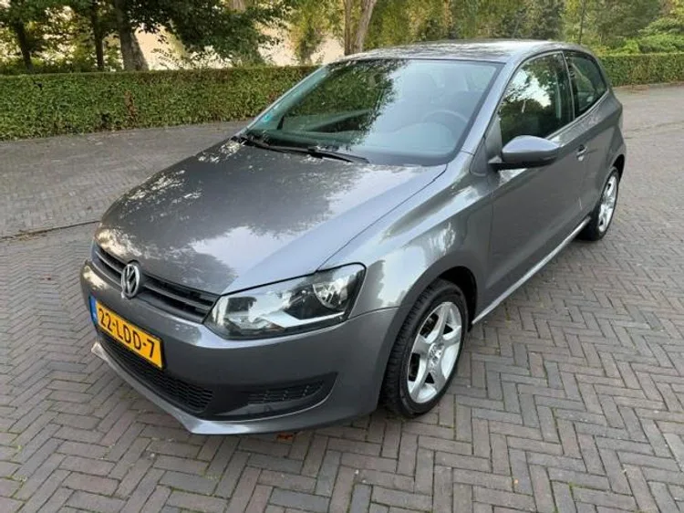 Volkswagen Polo (2010) — foto 1