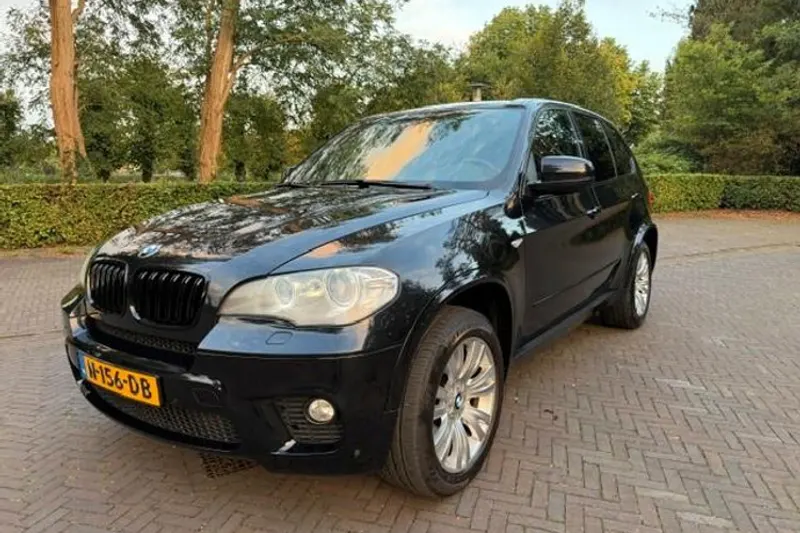 BMW X5 (2012)