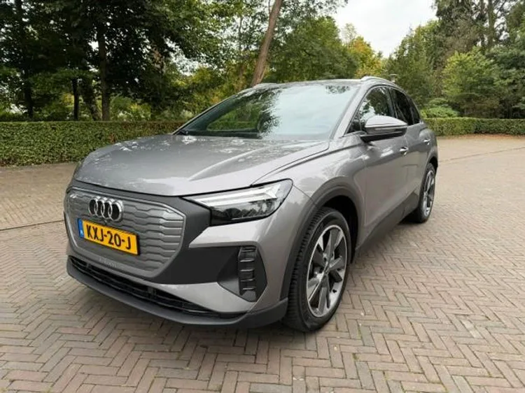 Audi Q4 e-tron (2022) — foto 1
