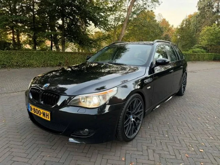 BMW 5-Serie (2004) — foto 1