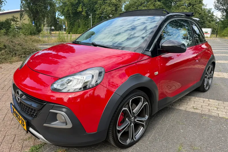 Opel Adam (2016)