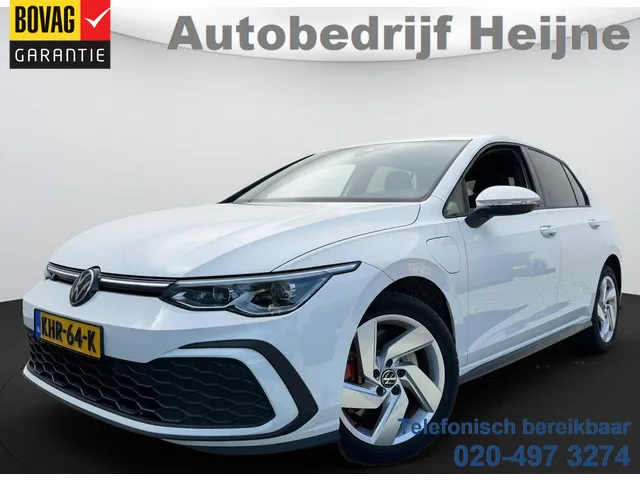 Volkswagen Golf (2022) — foto 1