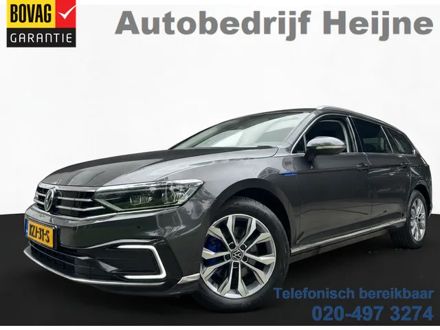 Volkswagen Passat (2023) — foto 1