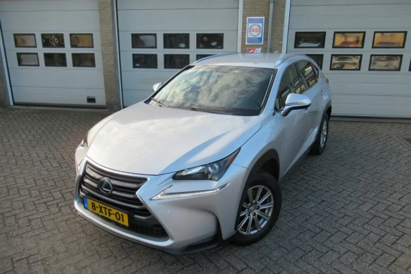Lexus NX (2014)