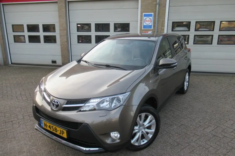 Toyota RAV4 (2014)