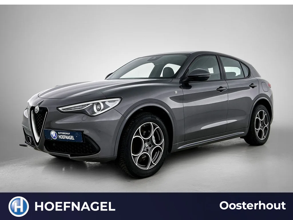 Alfa Romeo Stelvio (2022) — foto 1