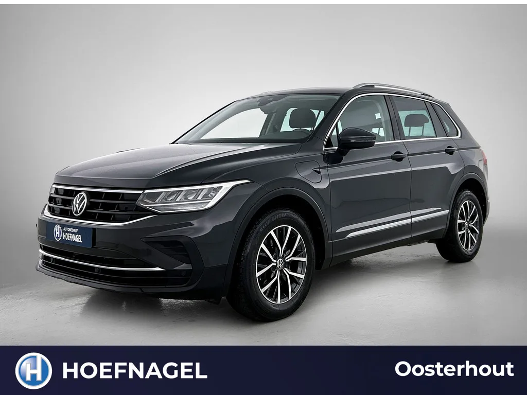 Volkswagen Tiguan (2021) — foto 1