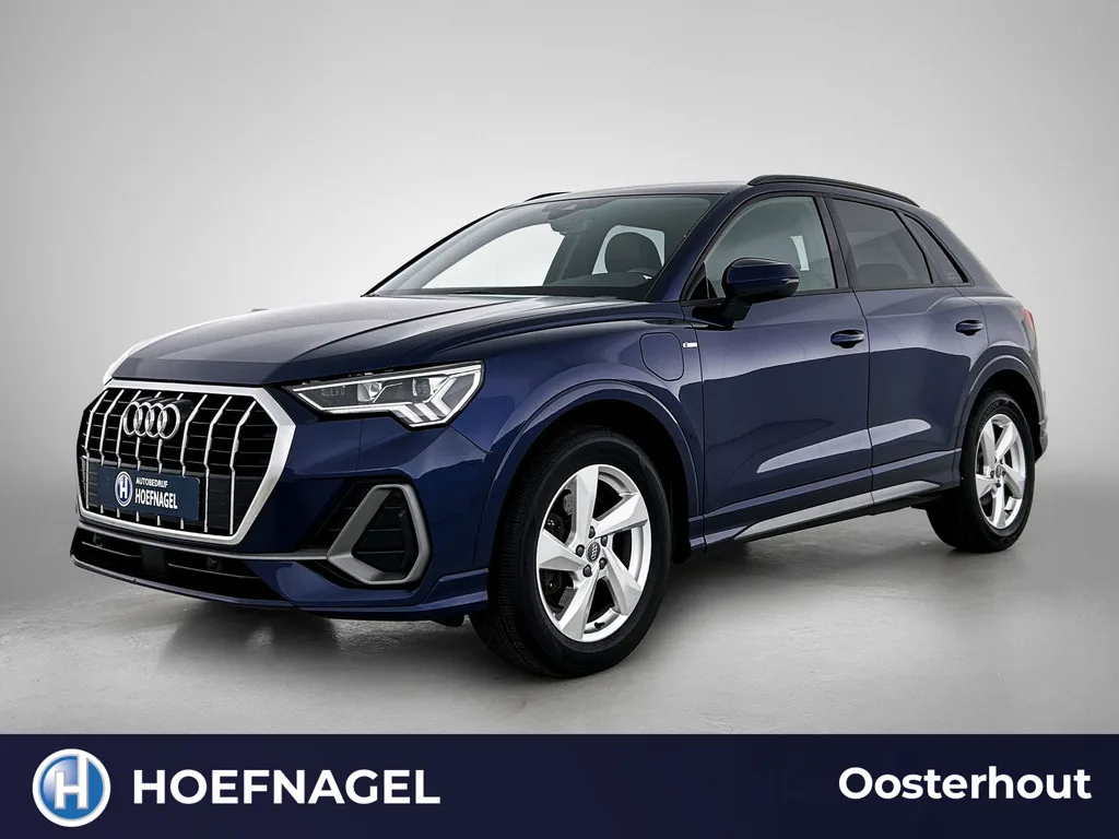 Audi Q3 (2021) — foto 1