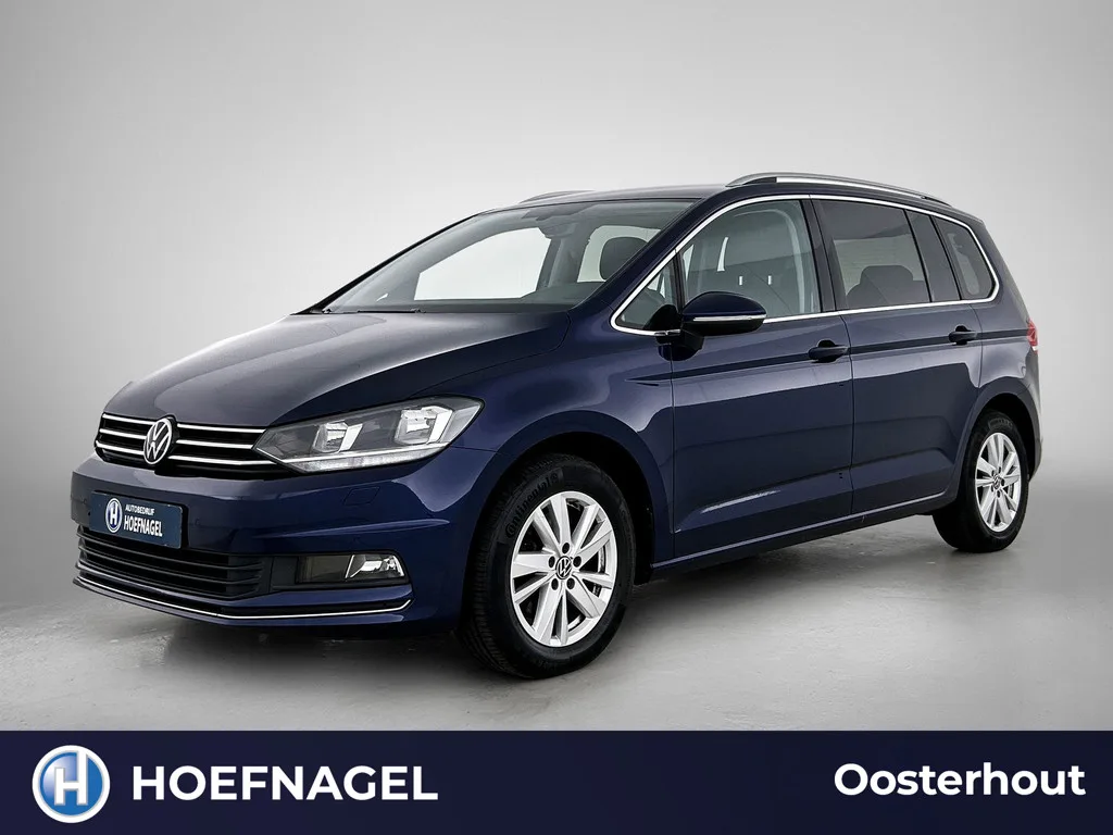 Volkswagen Touran (2021) — foto 1