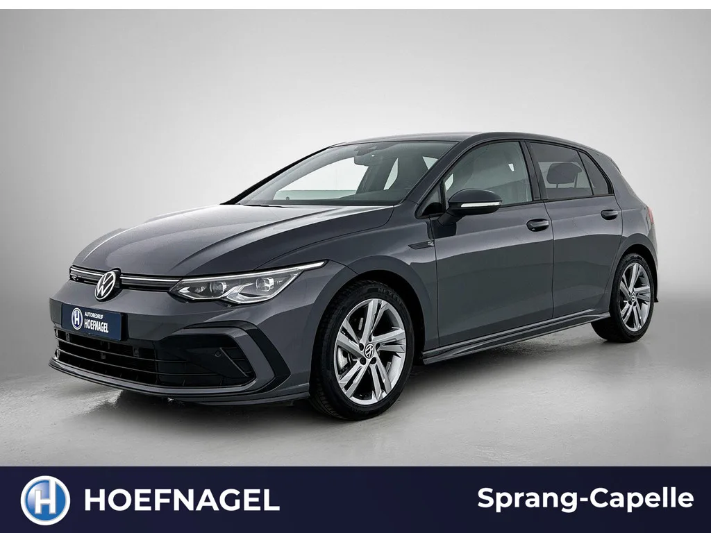 Volkswagen Golf (2022) — foto 1