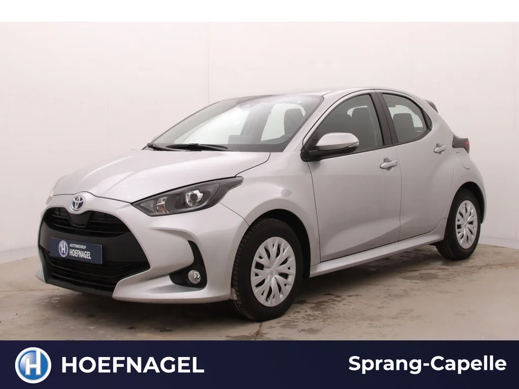 Toyota Yaris (2023) — foto 1