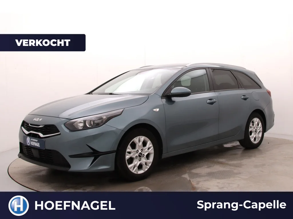 Kia Ceed (2023) — foto 1