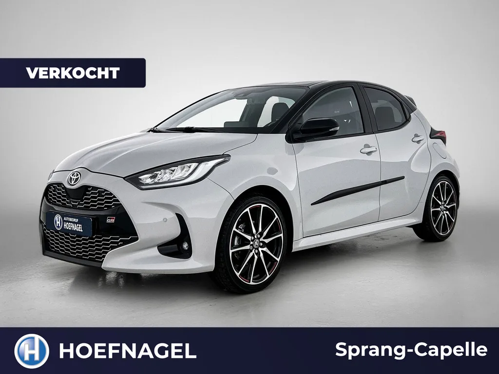 Toyota Yaris (2023) — foto 1