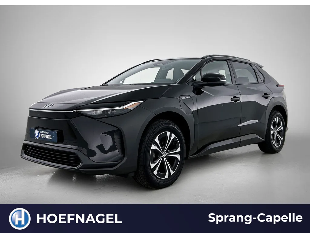 Toyota bZ4X (2023) — foto 1