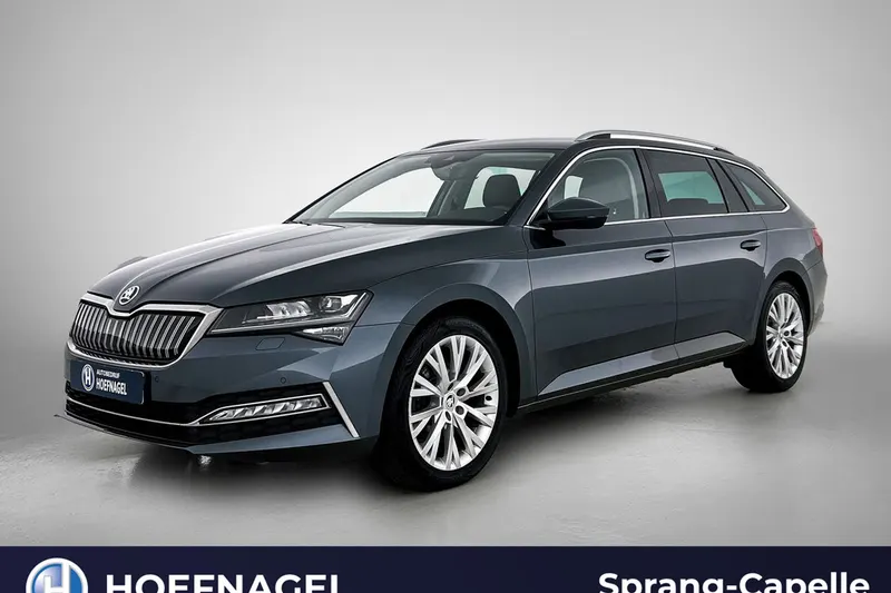 Škoda Superb (2022)