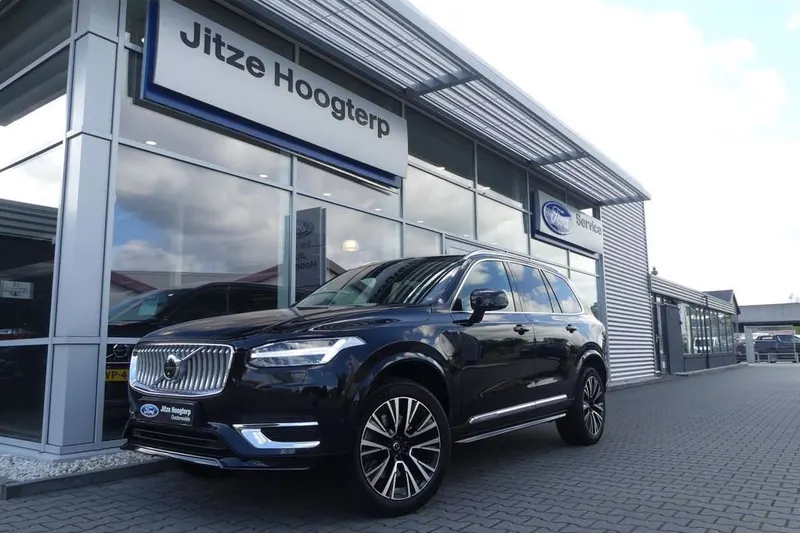 Volvo XC90 (2023)